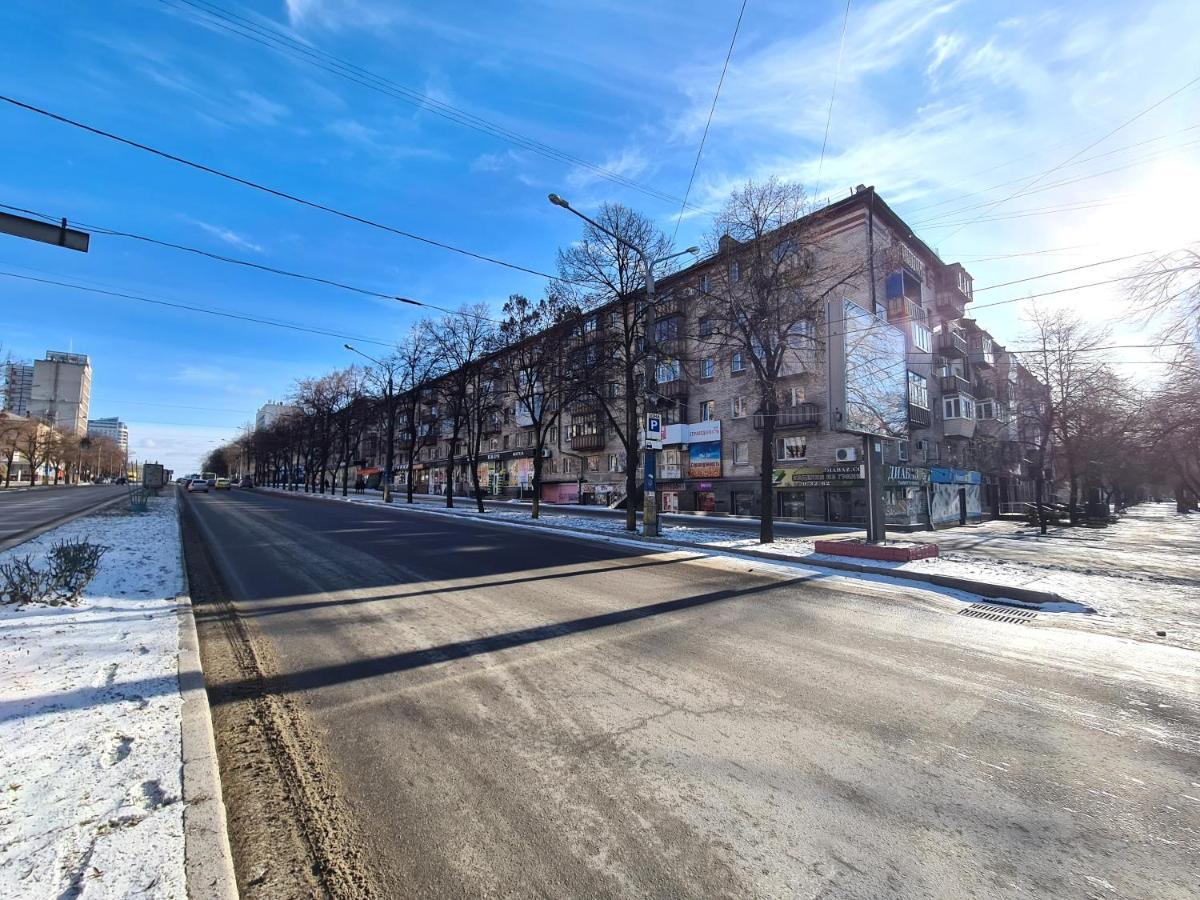 1-Room View Apartment Near Inturist On Sobornyi Avenue 143, By Grandhome Zaporizhia Dış mekan fotoğraf
