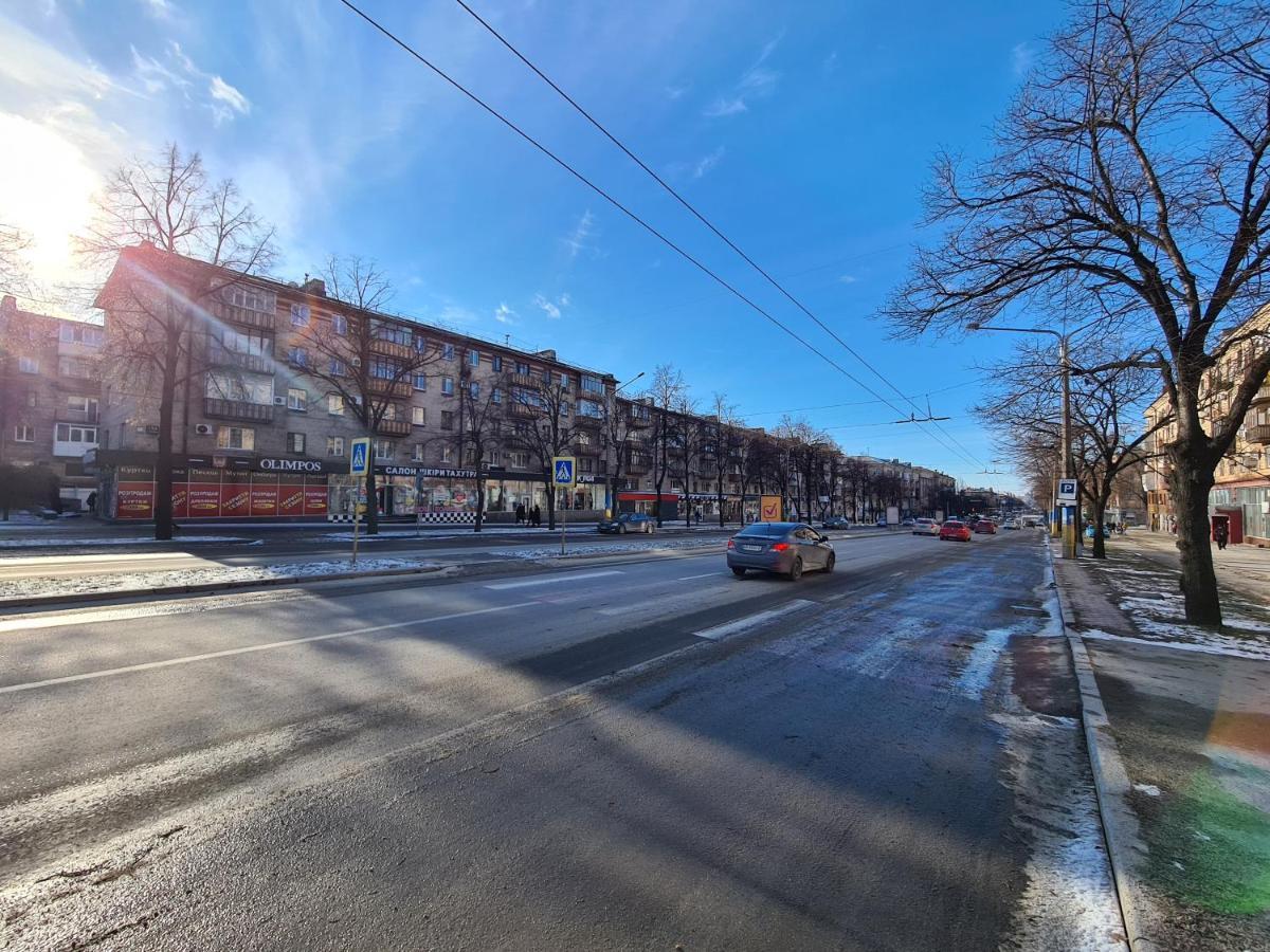 1-Room View Apartment Near Inturist On Sobornyi Avenue 143, By Grandhome Zaporizhia Dış mekan fotoğraf